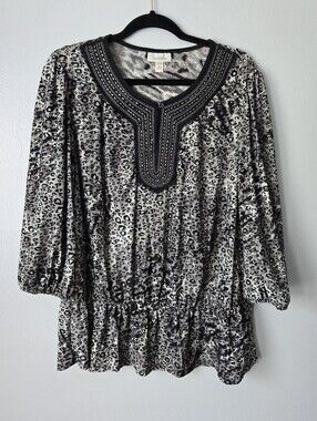 Dressbarn Leopard Print Blouse Woman Studded Smocked Waist Peasant Top Size 1X